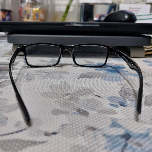 Simple Black Geek Frame Readers +1.25 Power Simple Everyday Usage Stylish Trendy - Picture 5 of 8